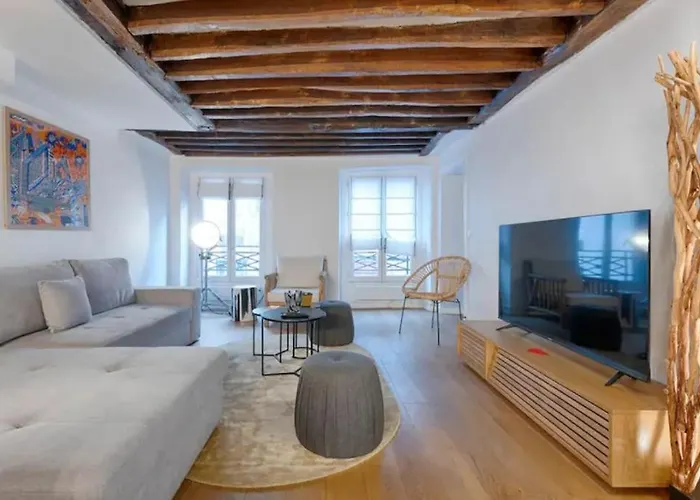 Marais Place Des Vosges Lovely Apartment 4P 1Br